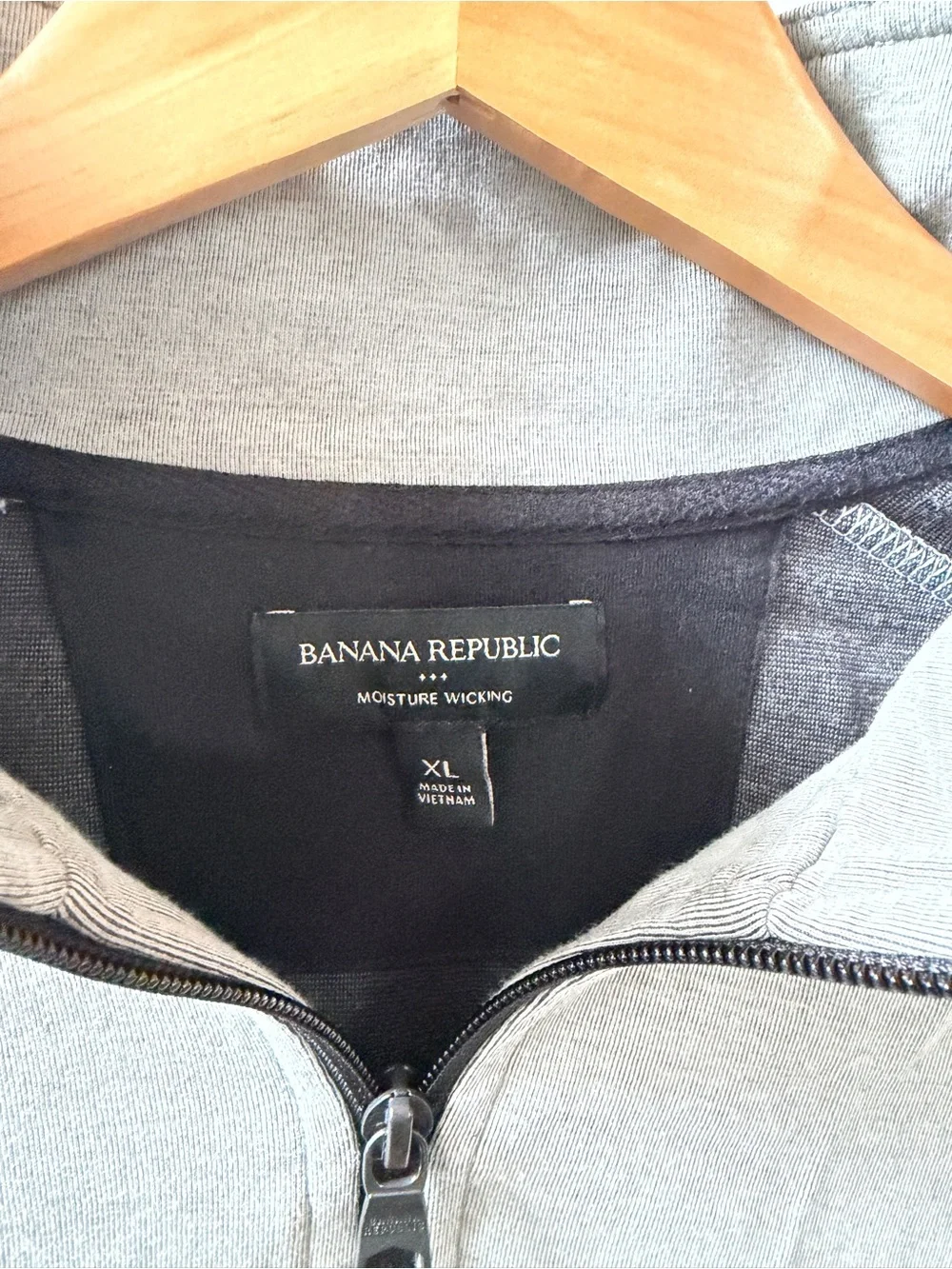 Banana Republic Men's Light Gray Zip-Up Sweater